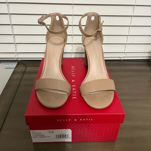 Kelly & Katie Tan Heels - Size 9.5